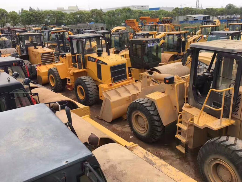 龍工18型鏟車多少錢一臺龍工裝載機(jī)出租龍工18型鏟車多少錢